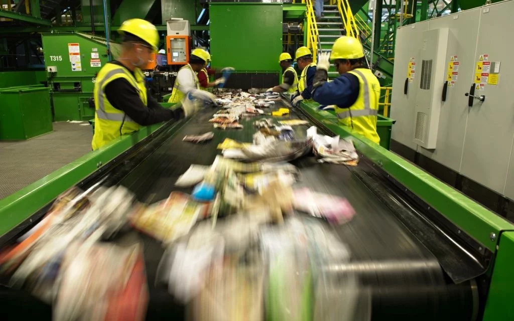 TRATAMIENTO Y GESTIÓN DE RESIDUOS Empresa Madrid Medio Ambiente