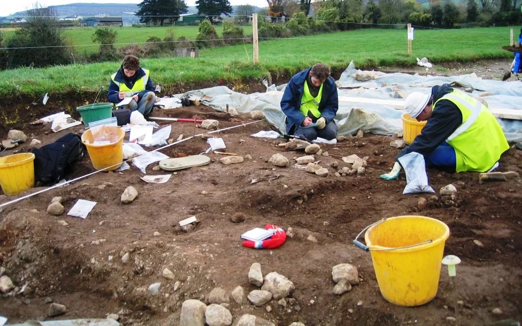 INFORMES ARQUEOLÓGICOS EMPRESA DE ARQUEOLOGIA